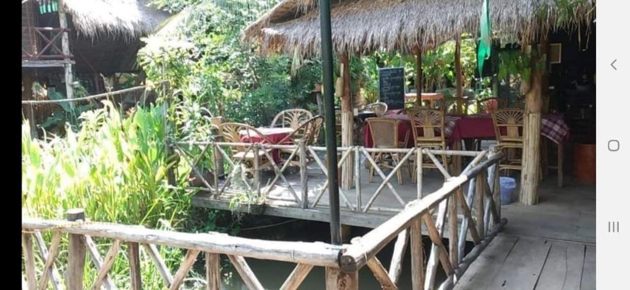 About Sarin Homestay Battambang Eksteriør billede