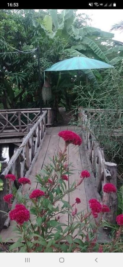 About Sarin Homestay Battambang Eksteriør billede