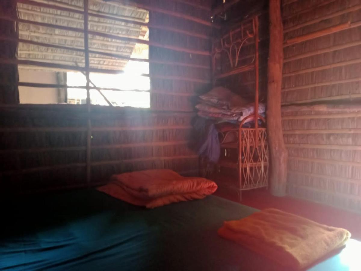 About Sarin Homestay Battambang Eksteriør billede