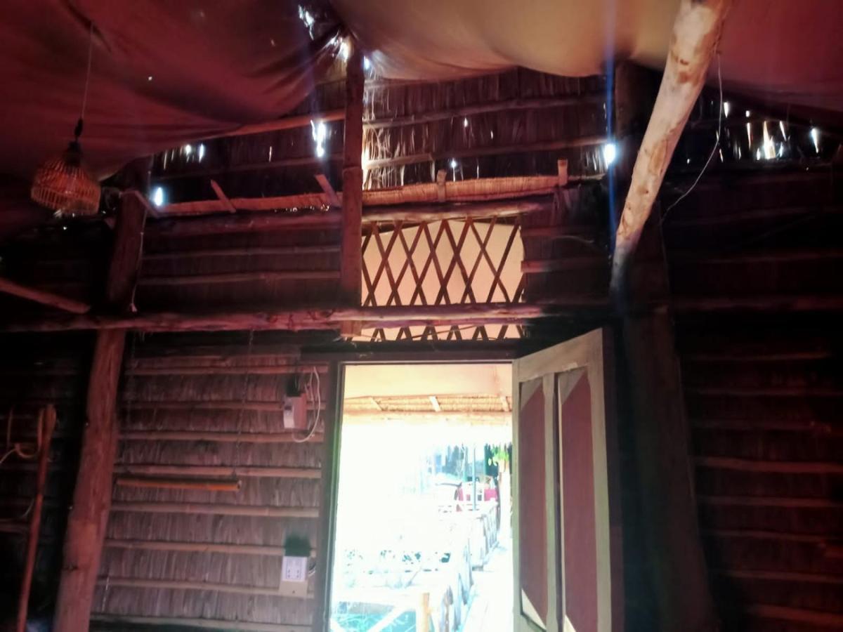 About Sarin Homestay Battambang Eksteriør billede