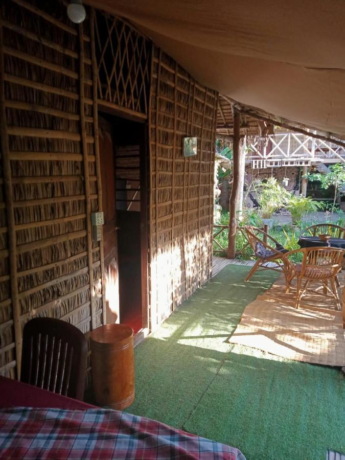 About Sarin Homestay Battambang Eksteriør billede