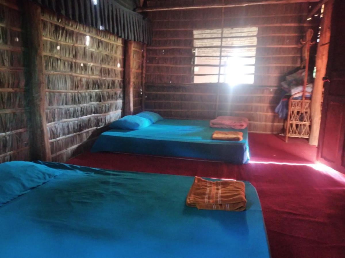 About Sarin Homestay Battambang Eksteriør billede