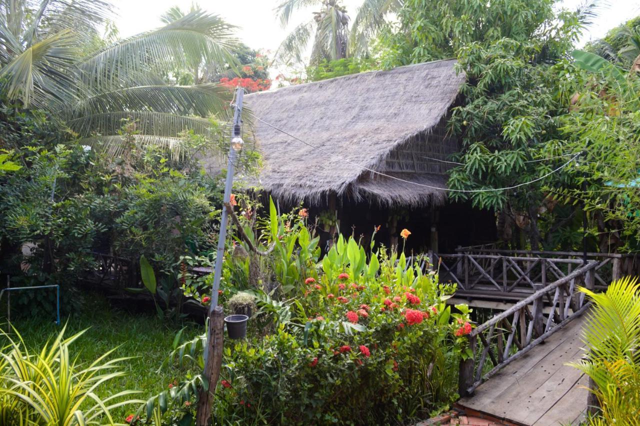 About Sarin Homestay Battambang Eksteriør billede